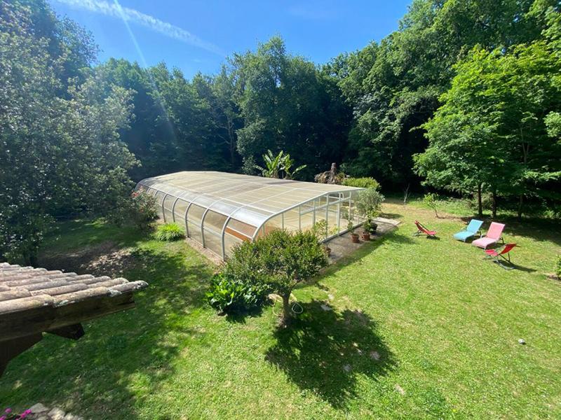 Maison - 330 m² - 9 pièces