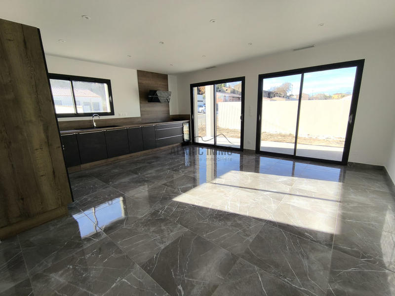 Villa - 100 m² - 4 pièces