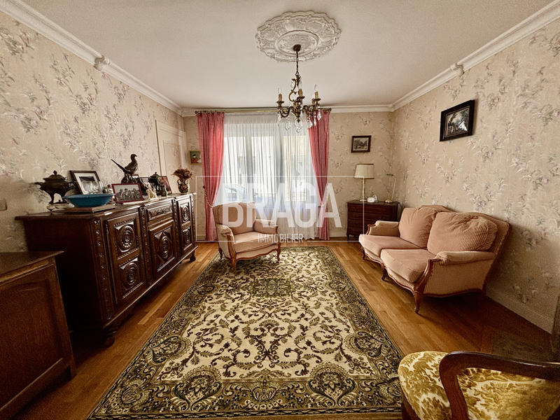 Maison - 147 m² - 6 pièces