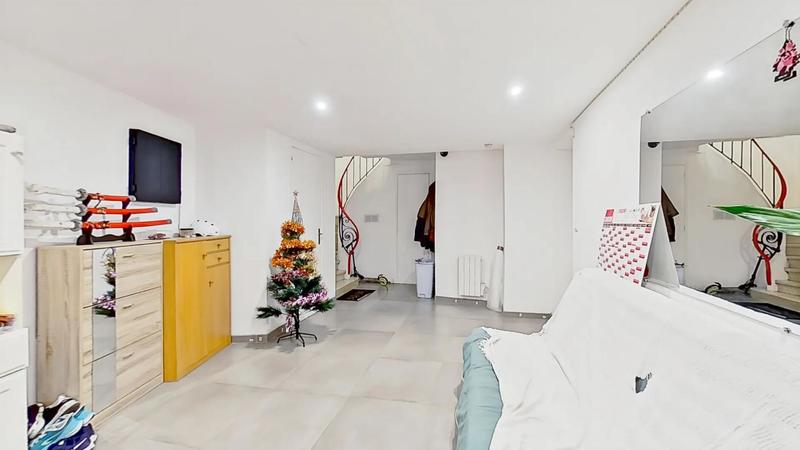 Maison - 92 m² - 4 pièces