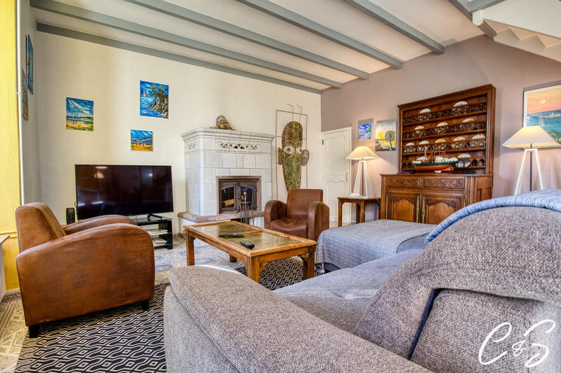 Maison ancienne - 335 m² - 11 pièces