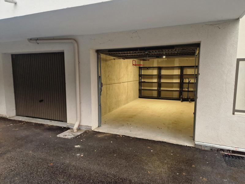 Parking / Garage - 20 m²