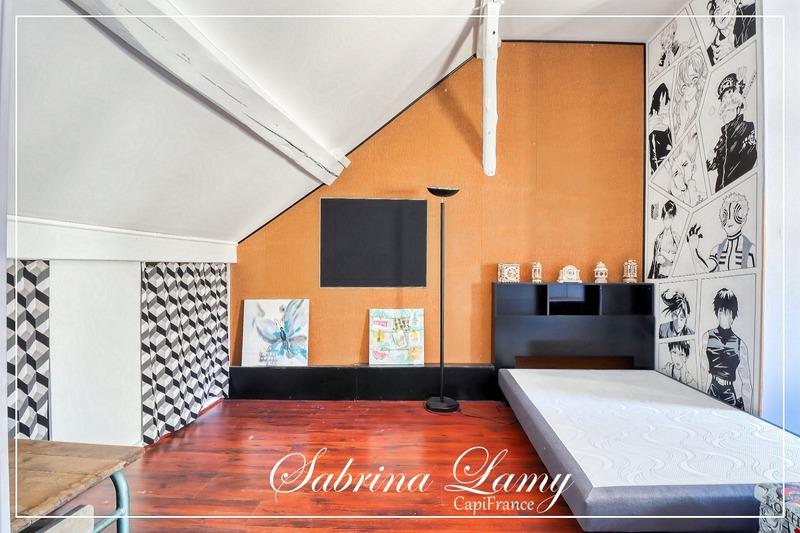 Appartement - 140 m² - 5 pièces