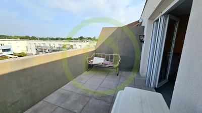 Appartement sur toit - 65 m² - 3 pièces