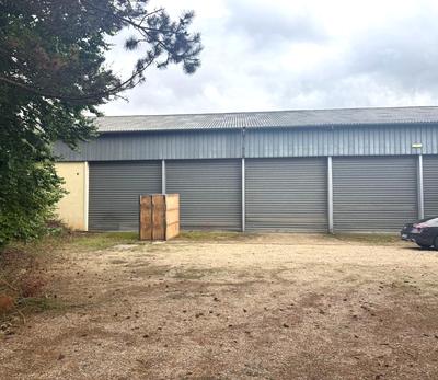 Local commercial - 1 000 m²