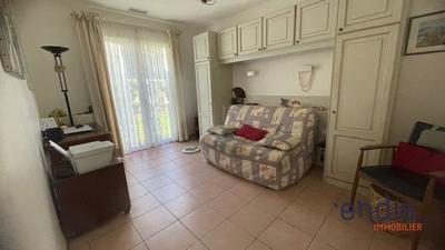 Maison - 176 m² - 7 pièces