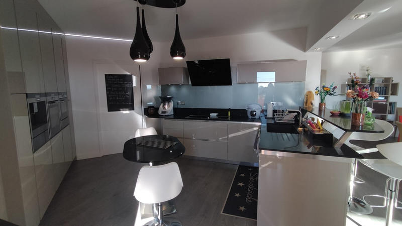 Appartement - 130 m² - 5 pièces