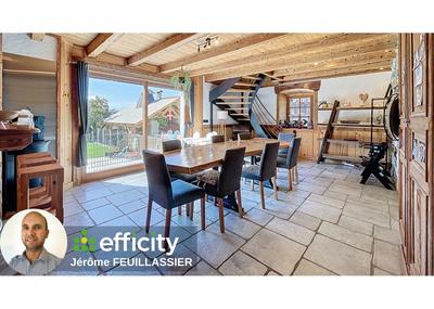 Maison - 300 m² - 12 pièces