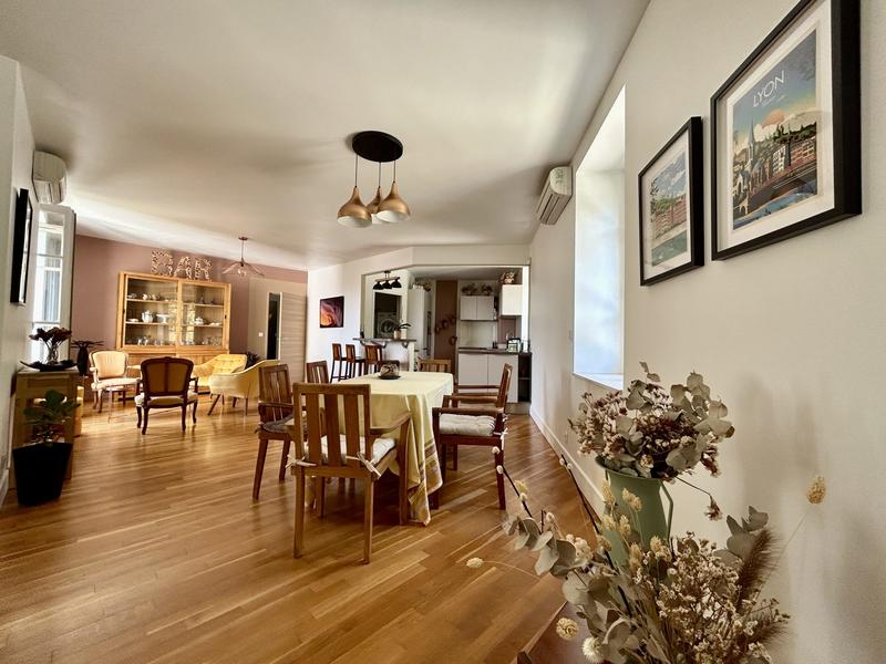 Appartement - 129 m² - 4 pièces