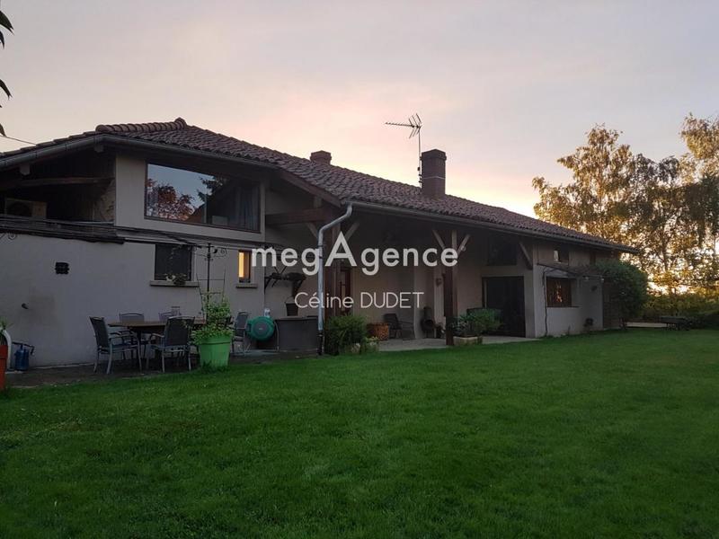 Corps de ferme - 230 m² - 6 pièces