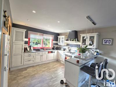 Maison - 213 m² - 7 pièces