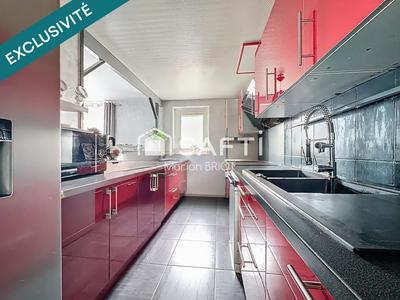 Maison - 97 m² - 6 pièces