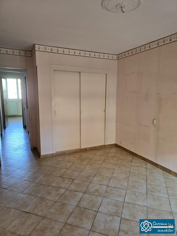 Appartement - 80 m² - 4 pièces