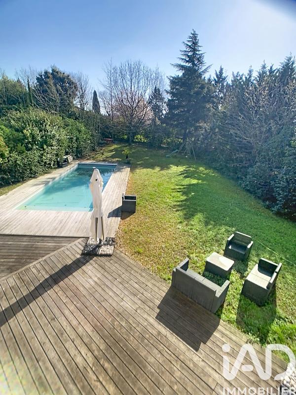 Maison - 224 m² - 7 pièces