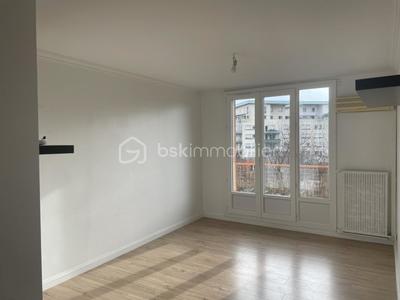 Appartement - 66 m² - 4 pièces