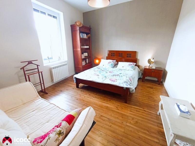 Immeuble - 175 m² - 7 pièces