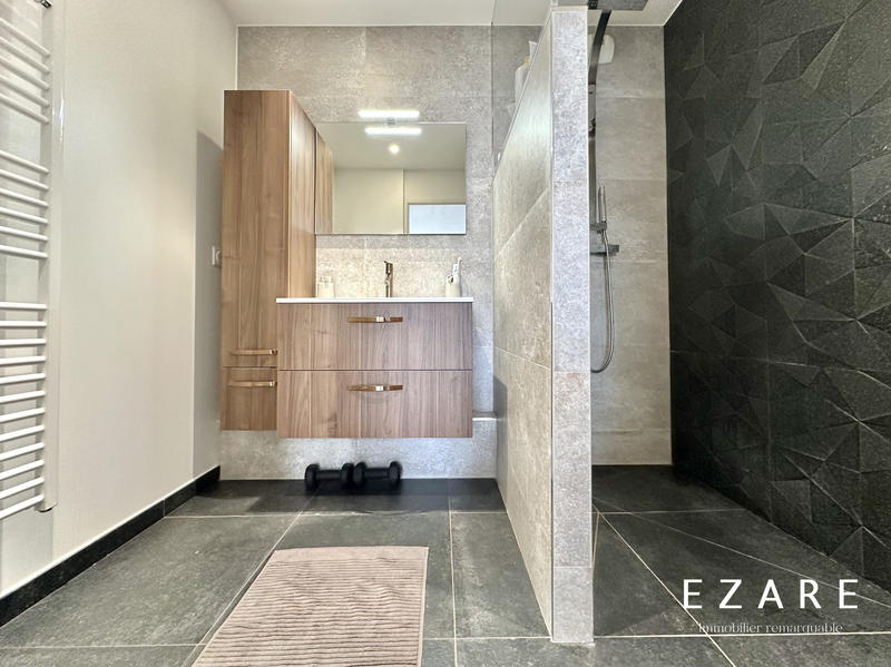 Appartement - 108 m² - 5 pièces