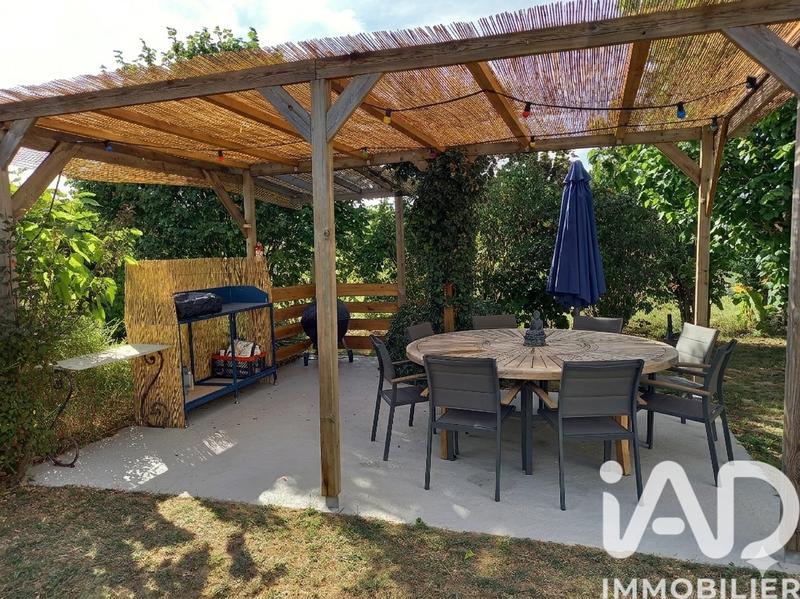 Maison - 159 m² - 8 pièces