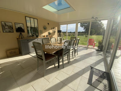 Maison - 190 m² - 8 pièces