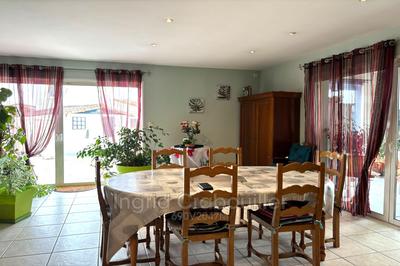 Maison - 168 m² - 7 pièces