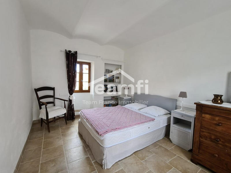 Mas - 215 m² - 12 pièces