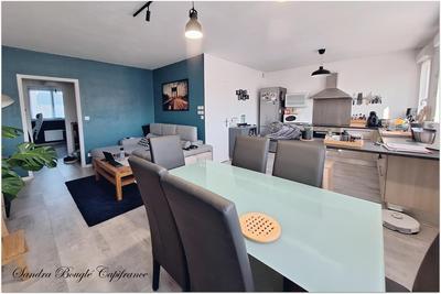 Appartement - 65 m² - 3 pièces