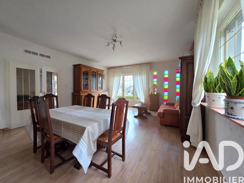 Maison - 126 m² - 6 pièces