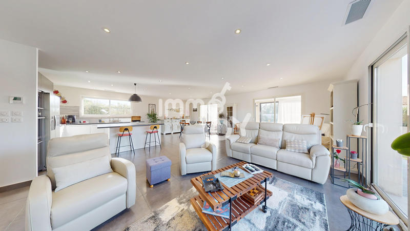 Maison - 170 m² - 7 pièces