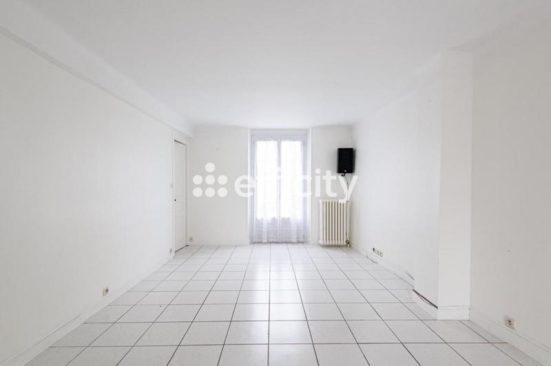 Maison - 117 m² - 8 pièces