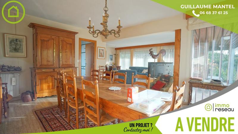 Maison - 222 m² - 8 pièces
