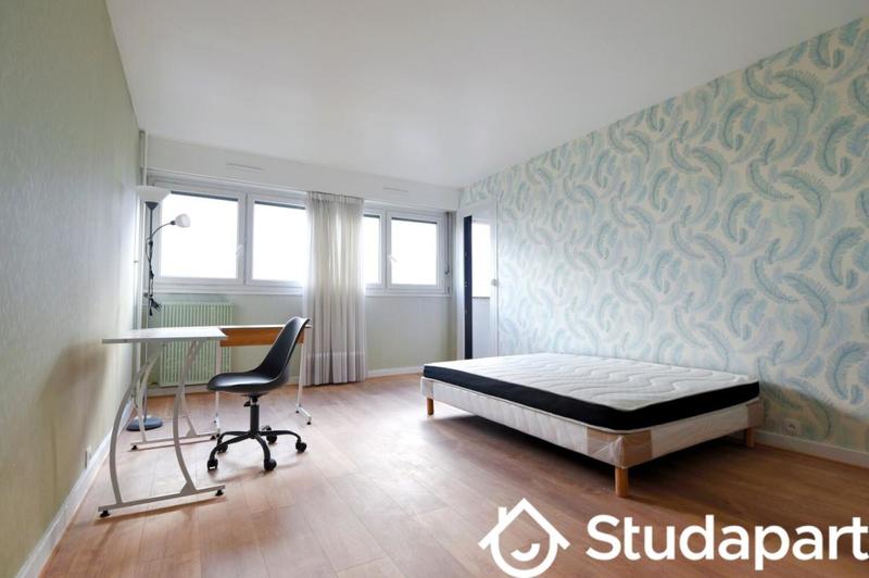 Chambre - 14 m² - 1 pièce