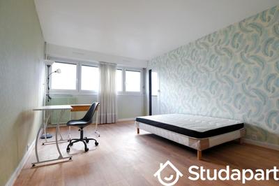 Chambre - 14 m² - 1 pièce