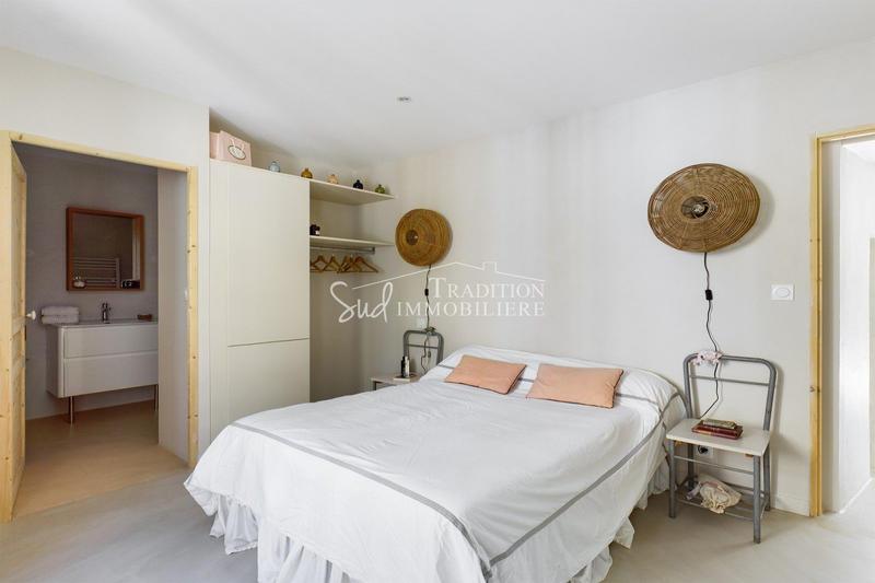 Maison - 225 m² - 7 pièces