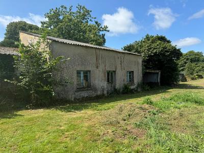 Maison - 300 m² - 7 pièces