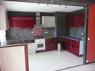 Appartement - 80 m² - 4 pièces