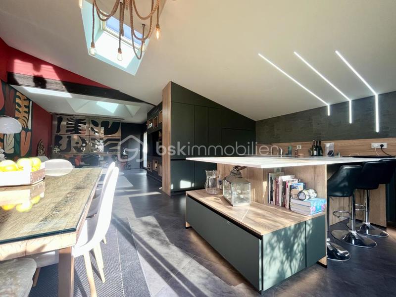 Appartement - 140 m² - 4 pièces