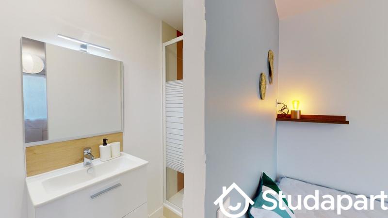 Chambre - 12 m² - 1 pièce