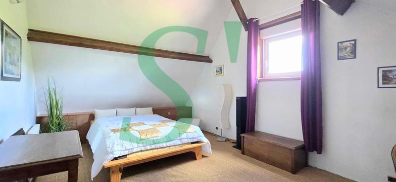 Corps de ferme - 327 m² - 7 pièces