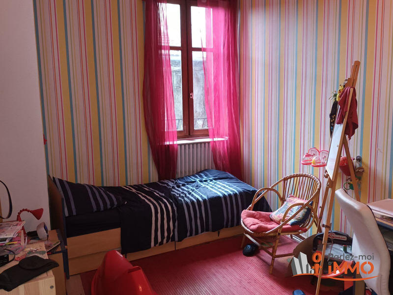 Appartement - 80 m² - 4 pièces