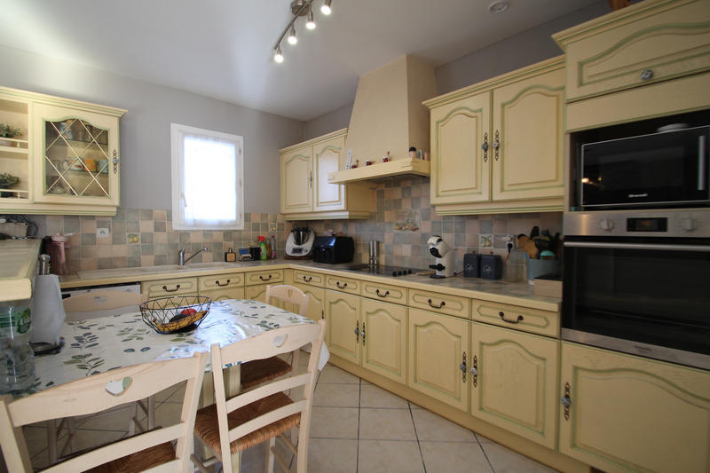 Maison - 93 m² - 4 pièces