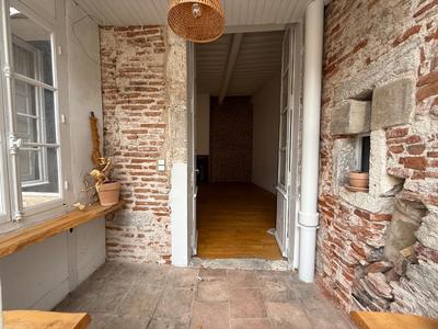 Appartement ancien - 86 m² - 2 pièces