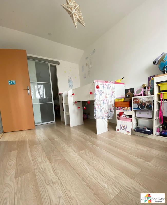 Maison traditionnelle - 100 m² - 5 pièces