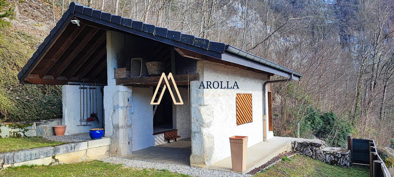 Maison ancienne - 236 m² - 10 pièces