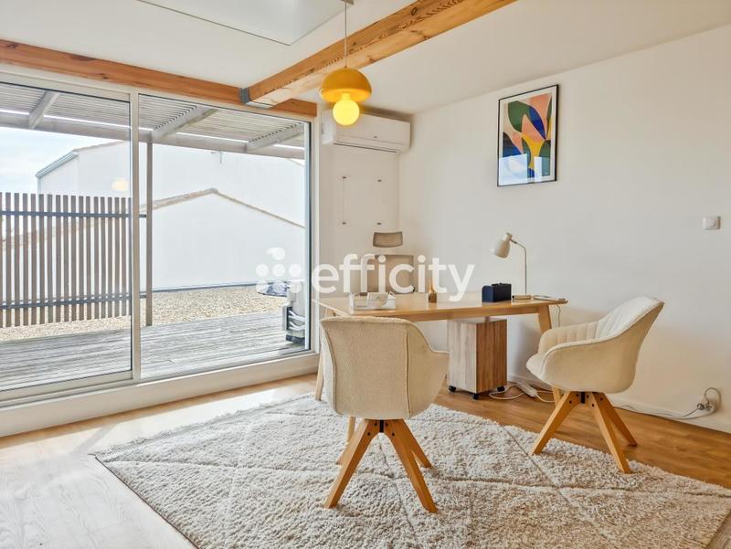 Villa - 208 m² - 9 pièces