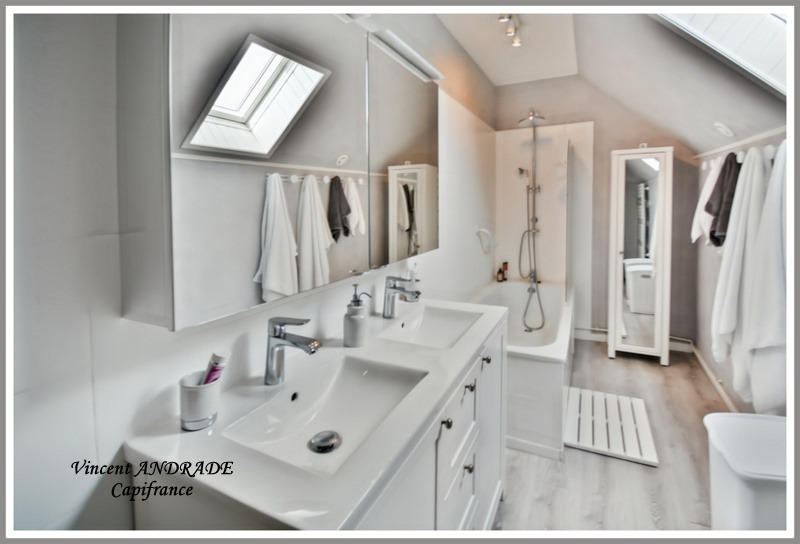 Maison - 132 m² - 7 pièces