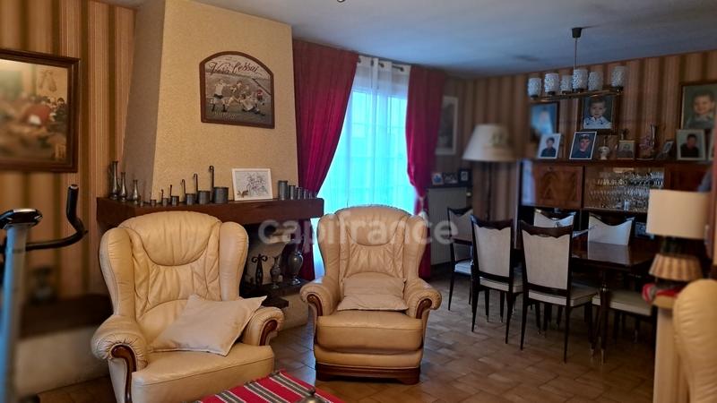 Pavillon - 102 m² - 7 pièces