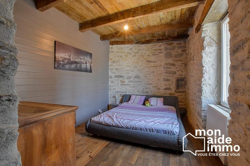 Maison ancienne - 242 m² - 8 pièces