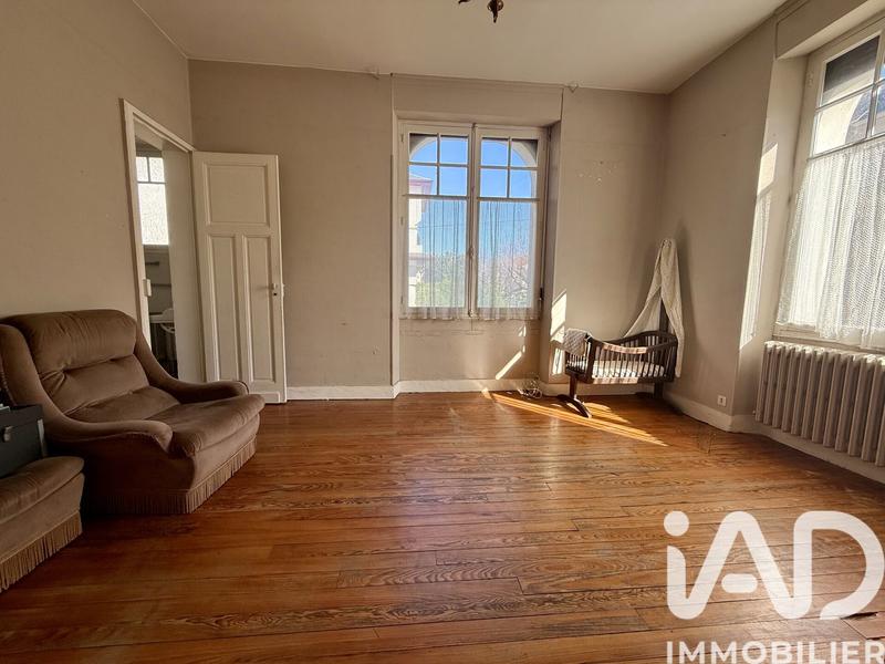 Maison - 225 m² - 7 pièces