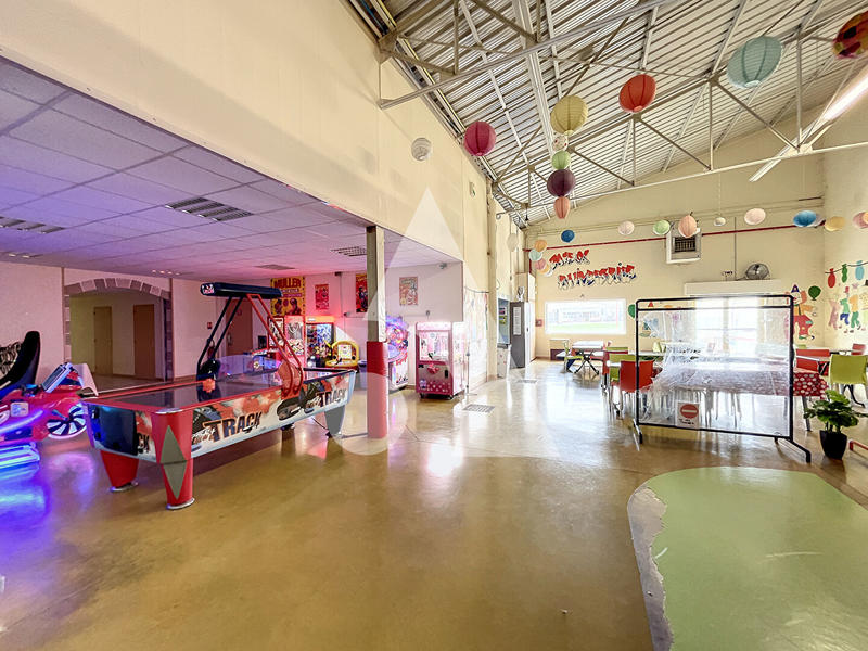 Local commercial - 340 m²