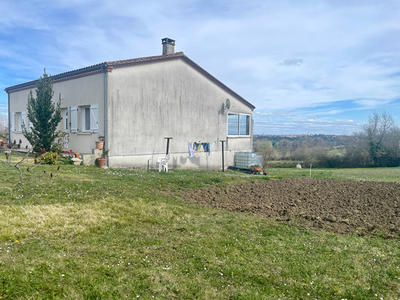 Maison - 80 m² - 4 pièces